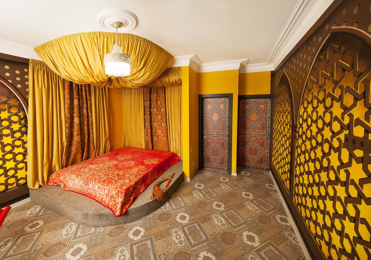 كييف Dating Hotel Cherry Twins (Adults Only) المظهر الخارجي الصورة